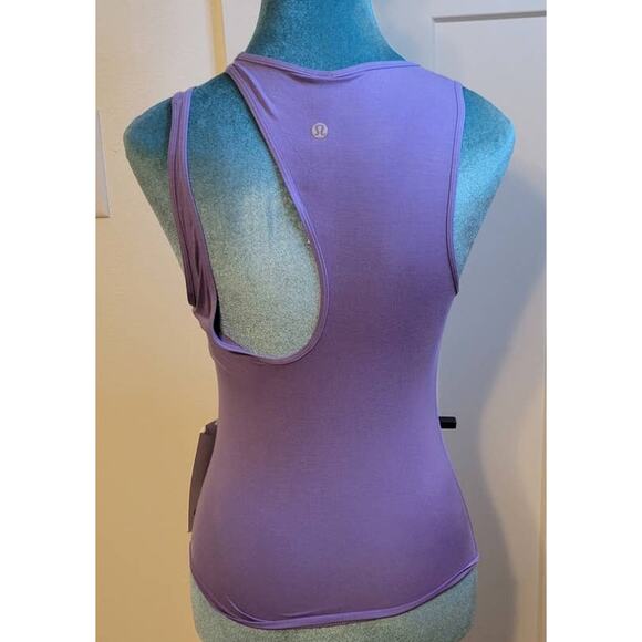 Lululemon Tank Top Womens Size 2 Yoga Pilates Workout Active Shirt Athletic NWT - Picture 4 of 8